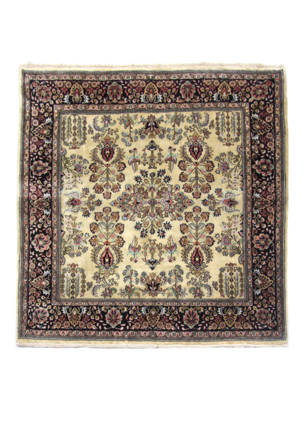 Indo Sarugh 179 x 177